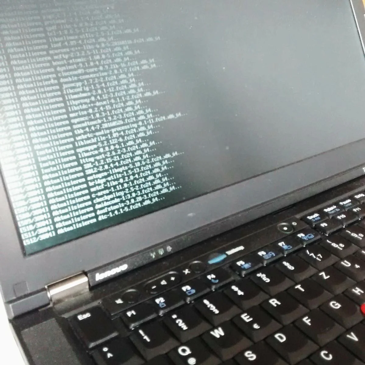 #Fedora Releaseupgrade. Man darf gespannt sein, ob hinterher noch alles funktioniert...