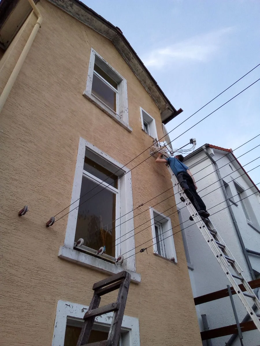Neue Satschüssel und vieeeeele Kabel