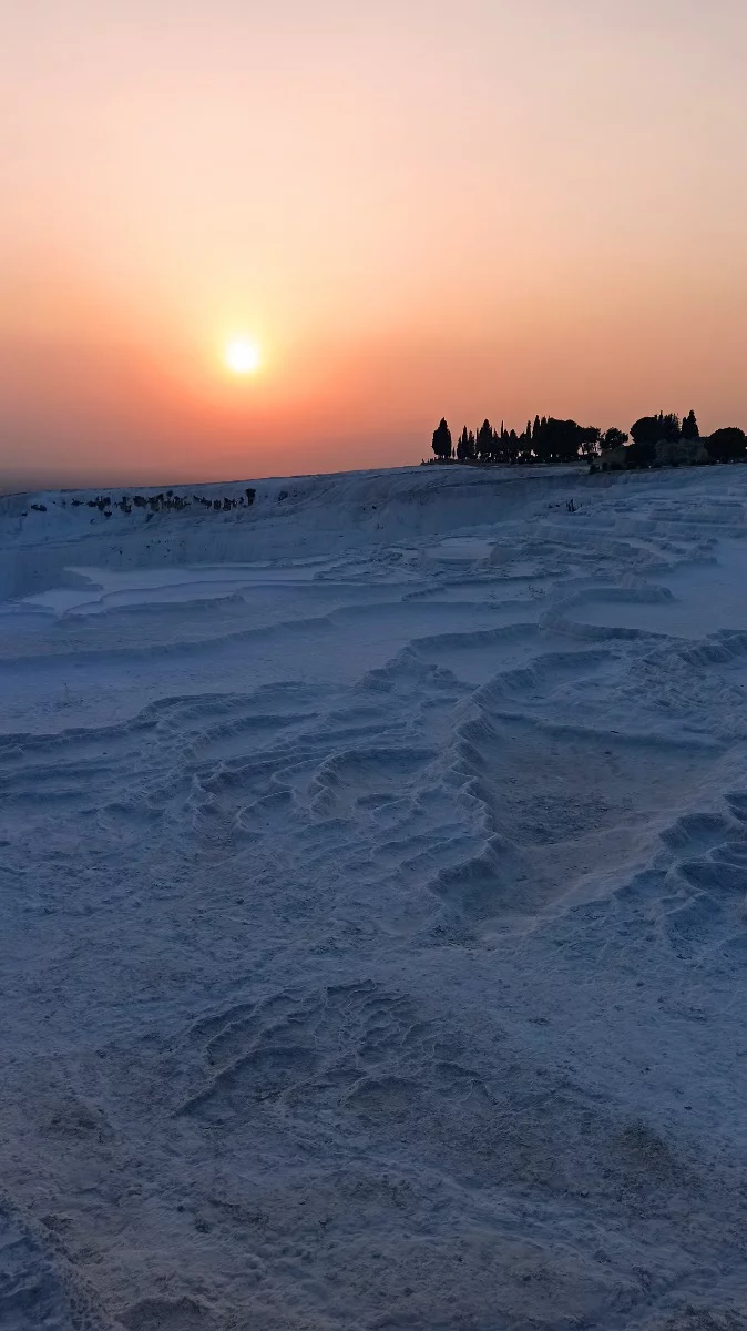 Wunderschöne Abendstimmung auf den Kalksinterterrassen