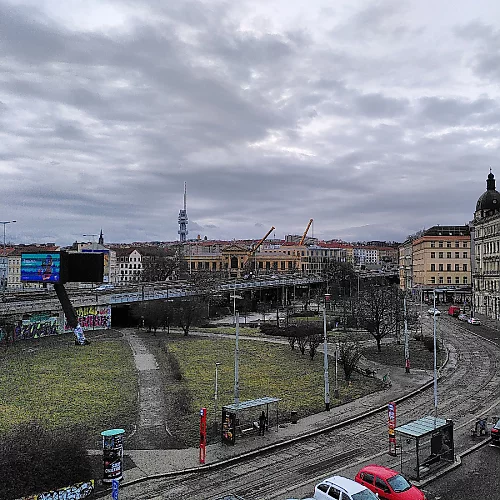 Derjenige, der den Funkturm da links genehmigt hat, gehört heute noch eingesperrt. #Brutalismus #Prag